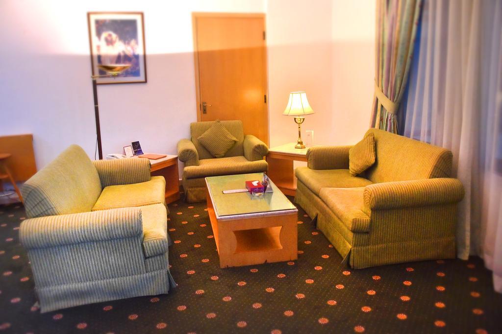 Al Bastaki International Hotel Кувейт Экстерьер фото