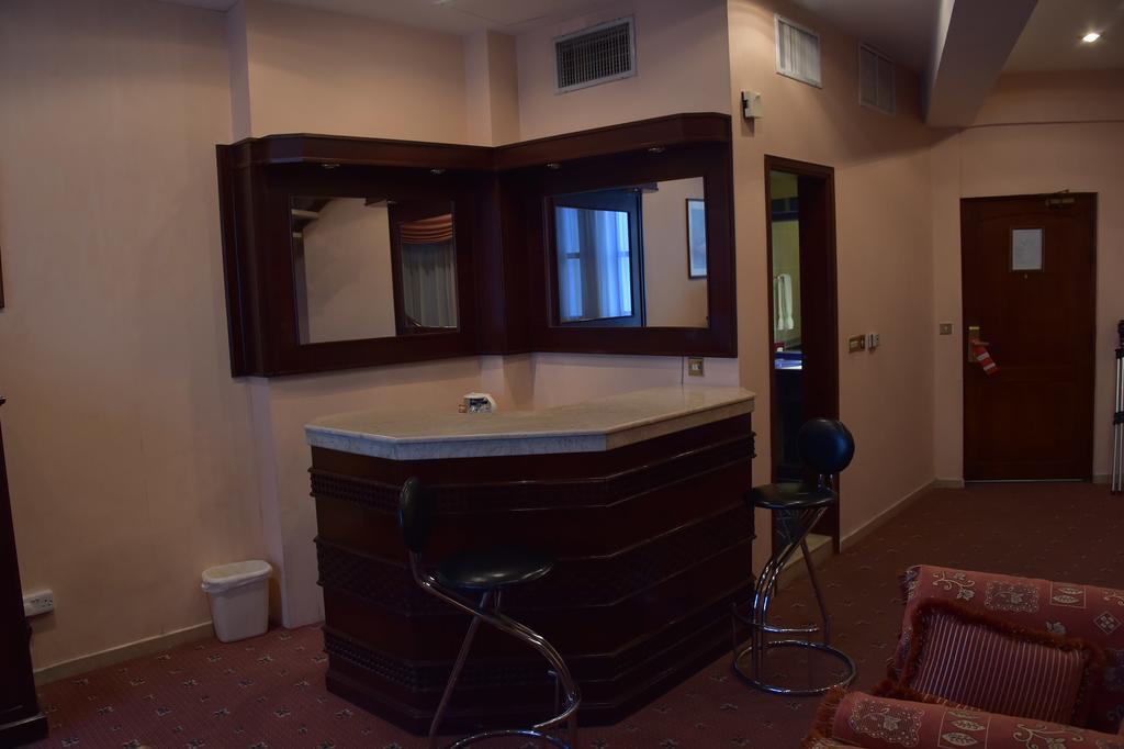 Al Bastaki International Hotel Кувейт Экстерьер фото