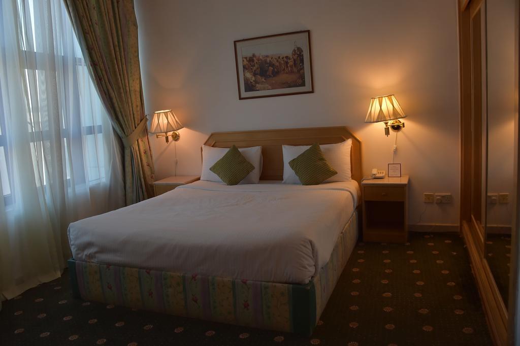 Al Bastaki International Hotel Кувейт Экстерьер фото
