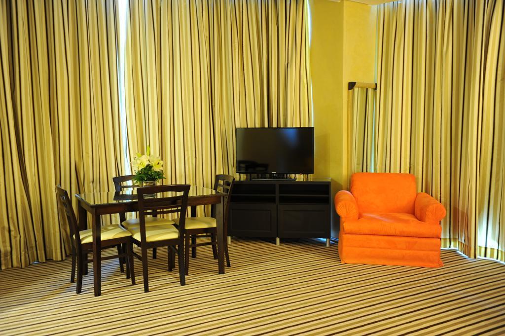 Al Bastaki International Hotel Кувейт Экстерьер фото