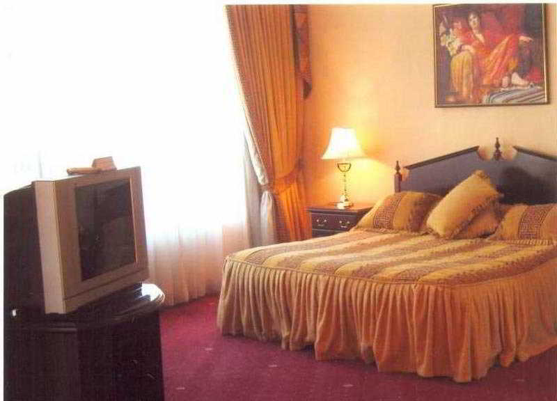 Al Bastaki International Hotel Кувейт Экстерьер фото