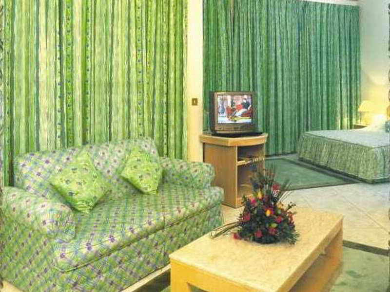 Al Bastaki International Hotel Кувейт Экстерьер фото